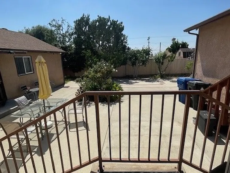 10539 Tinker Ave — Photo 19