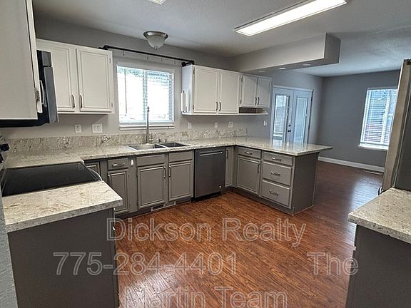 4th image of 1640 Peavine Rd