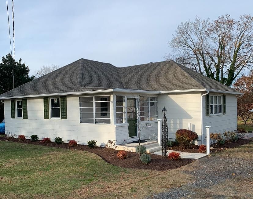 1st image of 547 W Franklin Rd