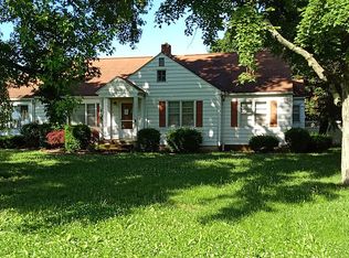 155 Roshon Ave, Sabina, OH 45169