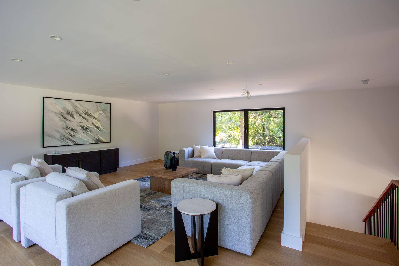  Cottage offer huge bonus room on the second floor 