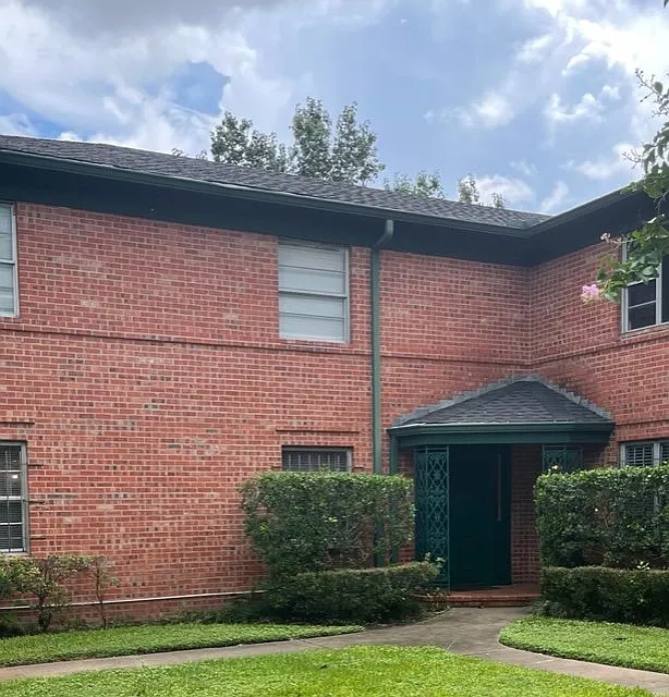 3 bed, 1739 sqft, $2,650 — Photo 2