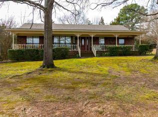14 Bainbridge Dr, Conway, AR 72034