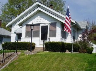 1914 23rd St, Moline, IL 61265