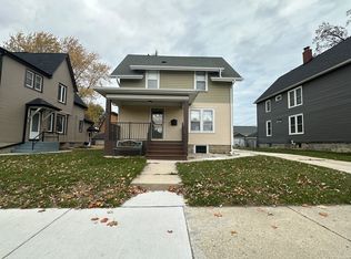 906 Marquette Ave, South Milwaukee, WI 53172