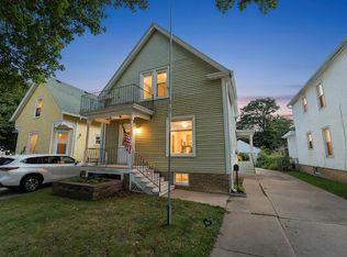 2105 Clarence Ave, Racine, WI 53405