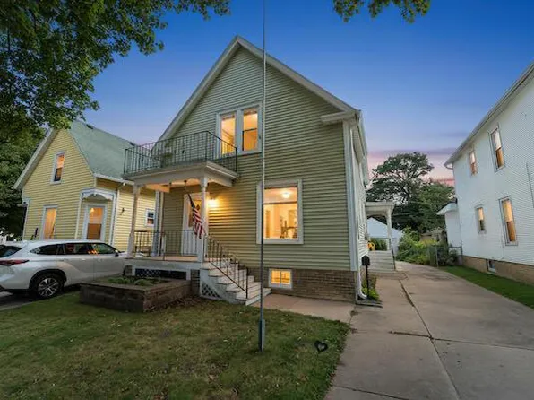 2105 Clarence AVENUE, Racine, WI 53405