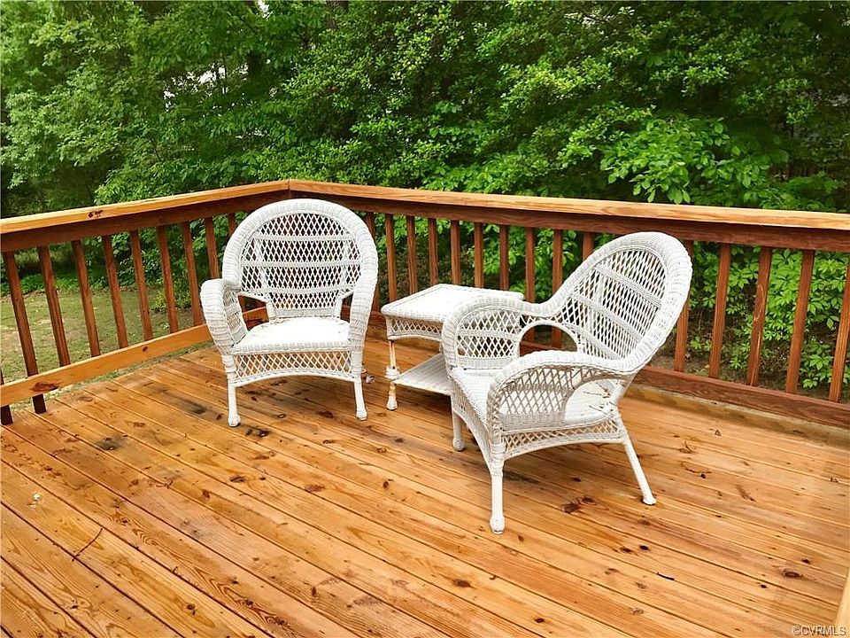2nd image of 6172 Retreat Hill Ln