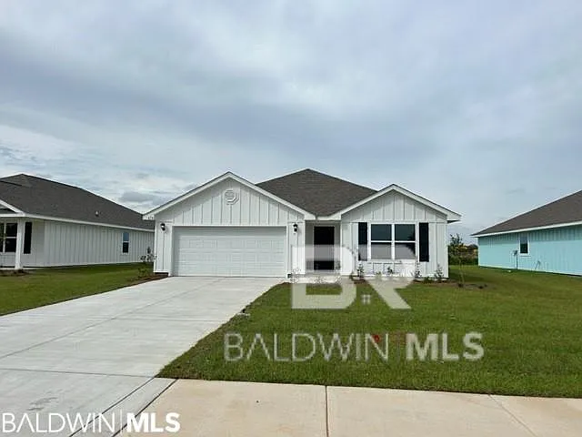 428 Winters Ave — Photo 1