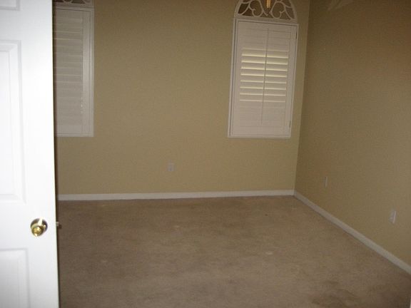 5th image of 1320 S Monaco Street Pkwy Unit 13
