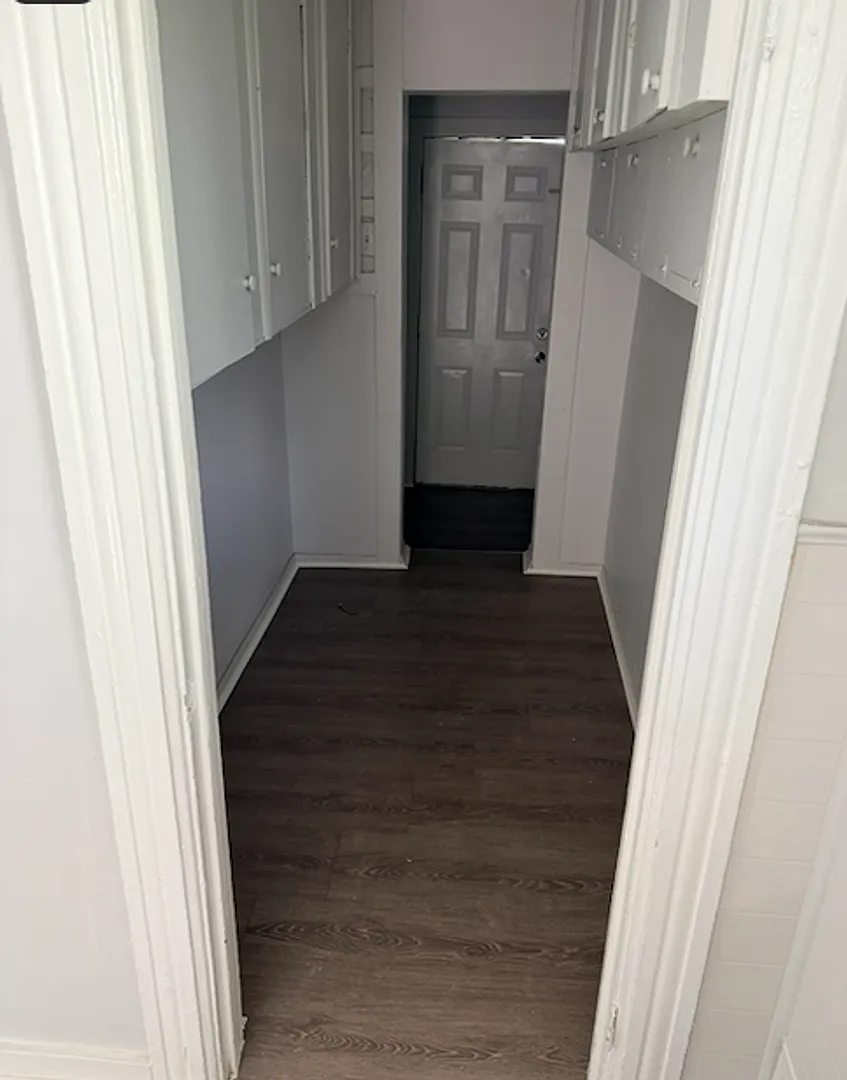 221 Fairview Street — Photo 3