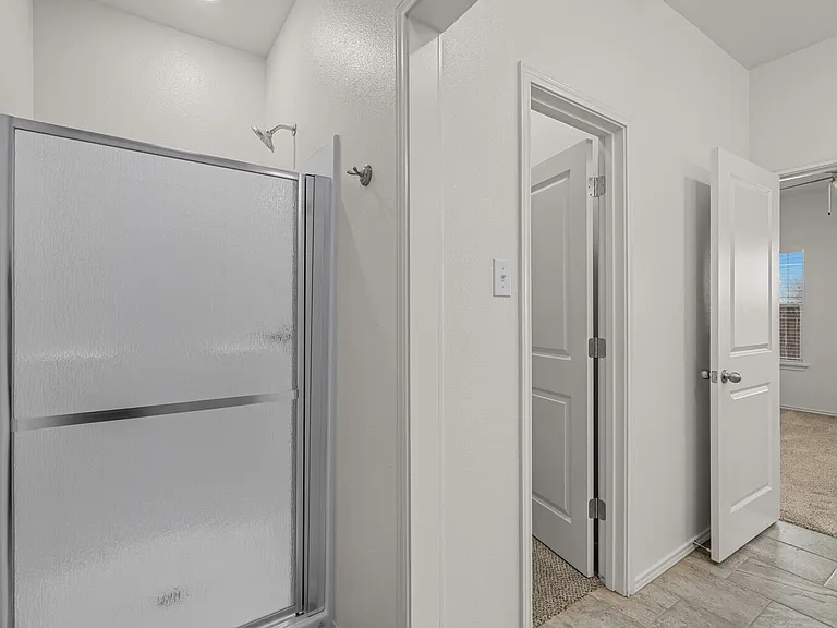 5708 Lehigh St — Photo 17