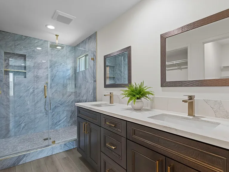 8996 Newport Ave — Photo 5