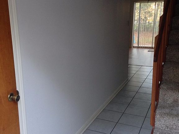 Hallway from front door2