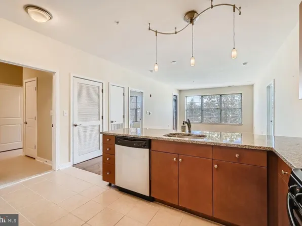 3201 Saint Paul St Unit 312, Baltimore, MD 21218