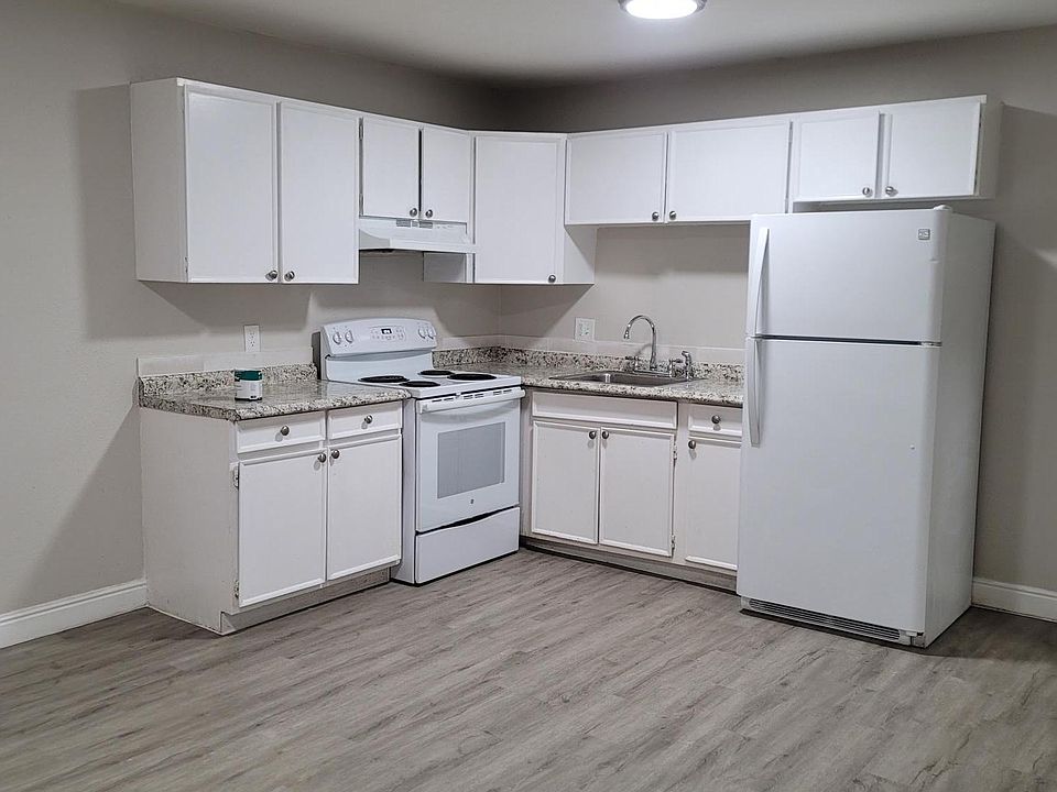 560 Dayton St Apt 101, Aurora, Co 80010 