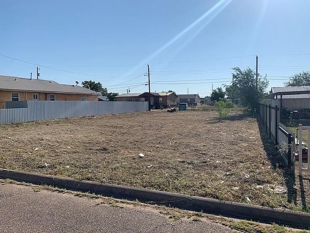 2nd image of 710 N Betty Ave