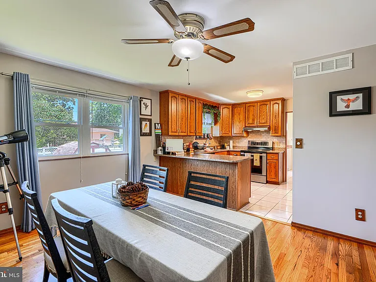 280 Mackintosh Dr — Photo 13