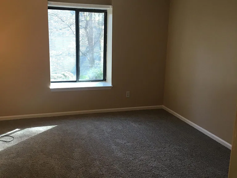 2917 Oaktop Cir — Photo 10