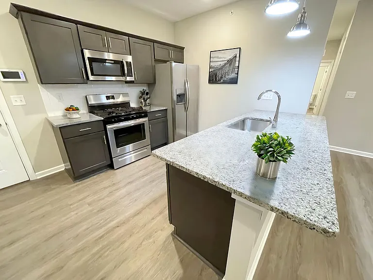 Orchard Grove Apartments — Photo 4