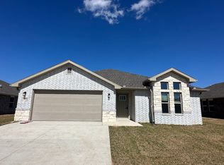 2150 Bluebonnet Ln, Centerton, AR 72719