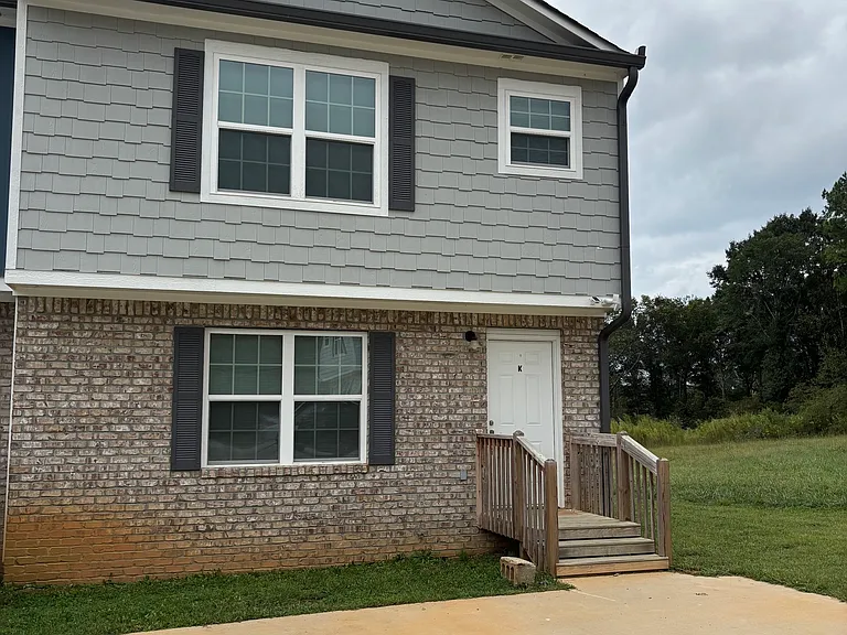 245 New Prospect Rd — Photo 1