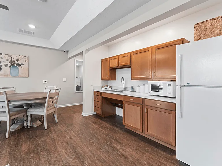 Pebble Village Townhomes — Photo 32
