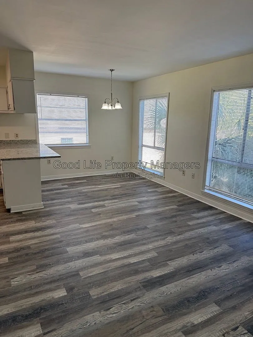 1 bed, 1.0 bath, 550 sqft, $1,200 — Photo 4