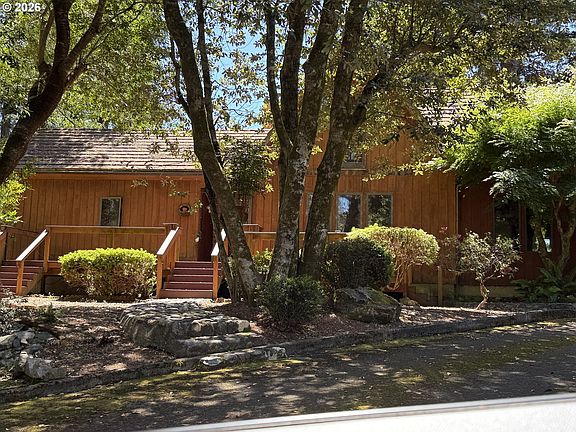 2nd image of 940 Pioneer Ln