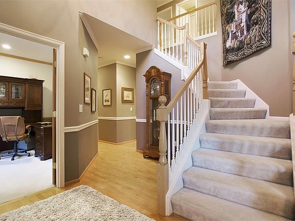 4th image of 2821 21st Avenue Ct NW