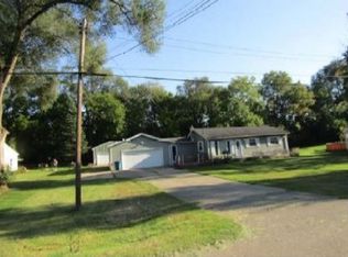 926 Charles St, Plainwell, MI 49080