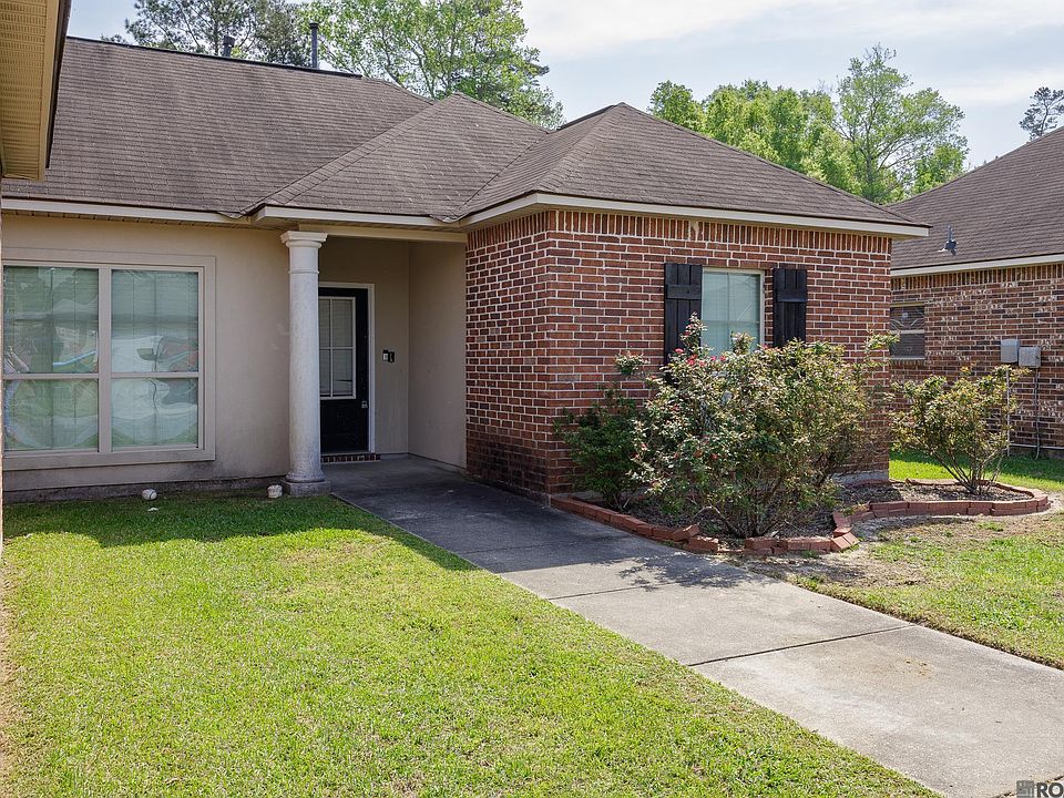 1st image of 23288 Conifer Dr