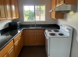2343 University Ave APT 3, Palo Alto, CA 94303