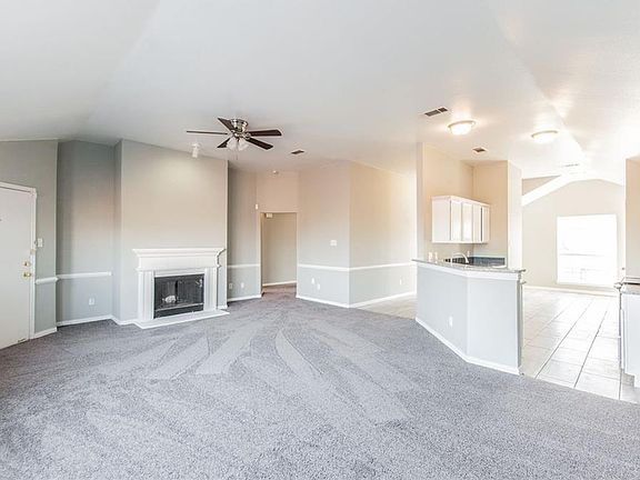 5th image of 921 Chelsea Dr