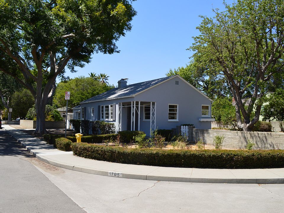 2nd image of 1705 Berkeley Ave