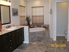 Deluxe Master Bath