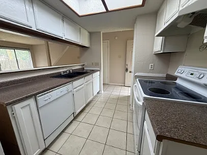 2636 Gwendolyn Ln #A — Photo 2
