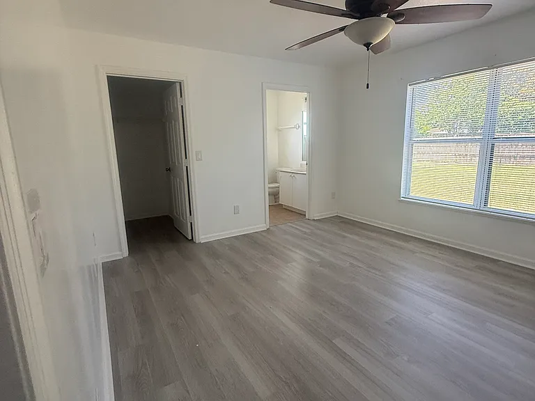 2249 SE Friendship St — Photo 7