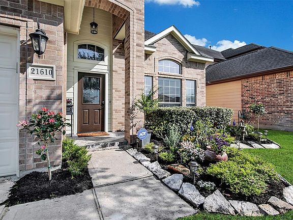 2nd image of 21610 Bedias Creek Dr