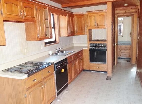 4th image of 2005 Deerfield Cir
