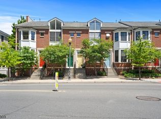 163 Neilson St #163, New Brunswick, NJ 08901