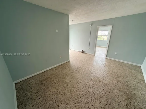 3130 NW 21st Ct, Miami, FL