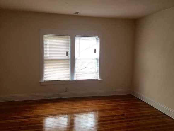 5th image of 1029 Garnett Pl APT 3