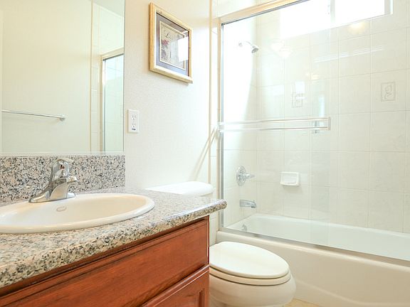 5th image of 5529 Sultana Ave