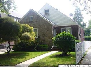212 Bryant Ave, Staten Island, NY 10306