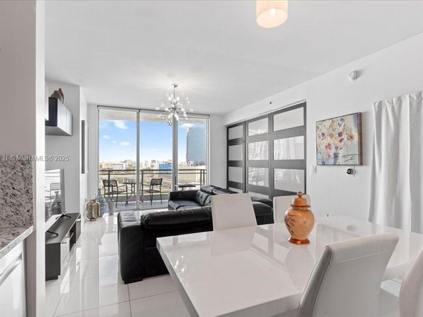 90 SW 3rd St APT 1607, Miami, FL 33130