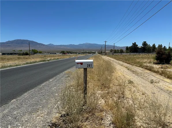 281 W Mesquite Ave, Pahrump, NV 89060