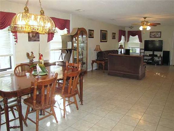 3rd image of 220 High St