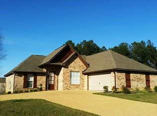 161 Notting Hill Pl, Canton, MS 39046