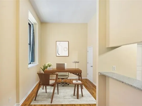 341 Monmouth Street image 3 of 17